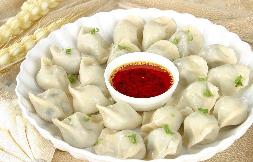 思念三全水饺纯手工包制高端饺子皮打馅机注馅机 输送线机械化手工包全套设备